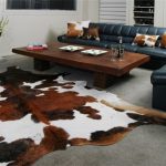 Декоративные шкуры животных для оформления спальни