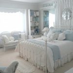 Идея интерьера спальни в белом цвете