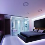 Идея оформления спальни в современном стиле хай-тек