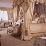 Интерьер спальни в стиле барокко