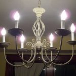 Как правильно выбрать люстру для спальни