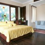 Нюансы выбора напольного покрытия в спальню