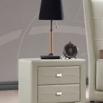 Прикроватная стильная тумбочка для спальной комнаты