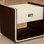 Прикроватная тумбочка в спальню