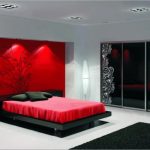 Современный интерьер спальни в красном цвете