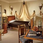 Создание стиля ампир в спальне