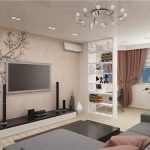 Спальня с оригинальной перегородкой в интерьере