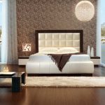 Спальня с полами из ламината