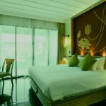 Спальня в зеленом мятном тоне