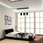 Светлая просторная спальня в японском стиле