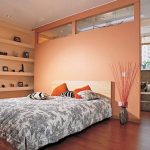 Зонирование спальни с помощью гипсокартонной перегородки