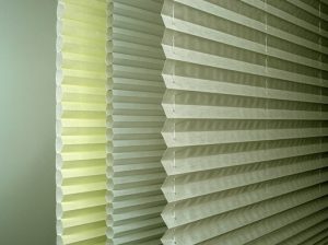 Автоматические жалюзи плиссе очень удобны