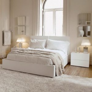 Белый тон спальни