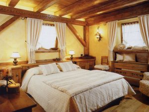 Деревенские нотки кантри стиля в спальне