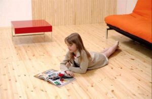 Деревянный практичный противоскользящий пол для спальни