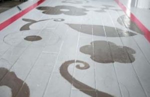 Художественная покраска полов в спальне