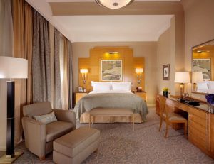 Идея оформления уютной спальни в направлении стиля модерн