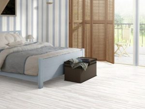 Используем ламинат для спальни