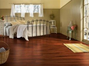 Ламинат для обустройства спальни