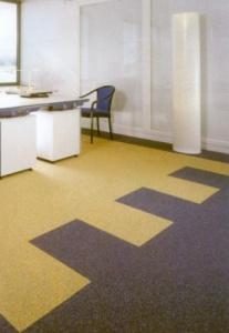 Необычная идея комбинированного пола в спальне