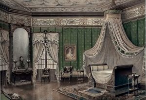 Необычный вариант стиля ренессанс для спальни