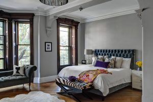 Оригинальный стиль серой спальни