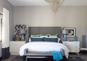 Особенности создания интерьера серой спальни