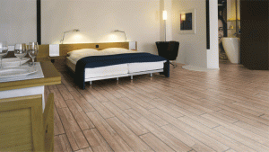 Применение ламината в спальне