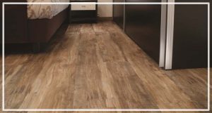 Пробковое покрытие в просторной спальне