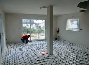 Работы по созданию теплого пола в спальне