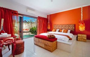 Роскошный интерьер спальни в оранжевых тонах