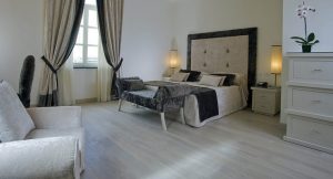 Секреты выбора пола для спальни