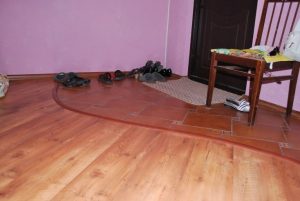 Советы для создания комбинированного пола в спальне