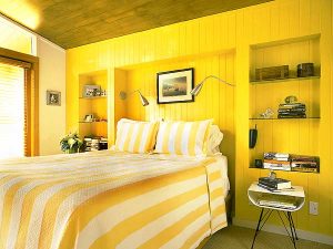 Спальня в желтом дизайне