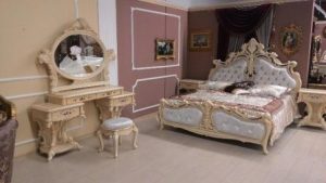 Спальня, выдеражанная в стиле ренессанс