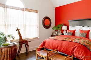 Стильная красная спальня