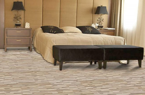 Стоит ли использовать ламинат для оформления спальни