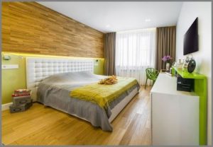 Теплый паркет для спальни