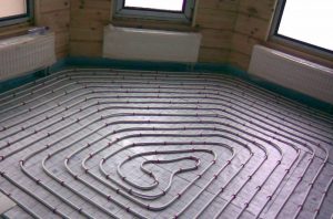 Теплый пол в спальне водяного типа