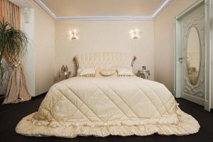 Уютный стиль ампир для спальни