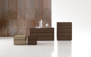 Варианты тумб для обустройства спальни