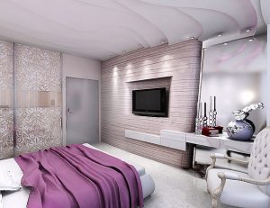 Яркий интерьер стиля хай-тек в спальне