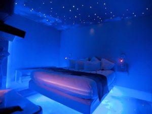 Звездное небо в спальне