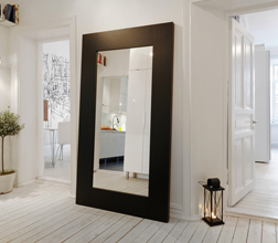 Большие зеркала в декоре квартиры