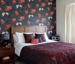 Как правильно выбрать обои для спальни