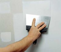 Как подготовить бетонные и оштукатуренные стены под покраску