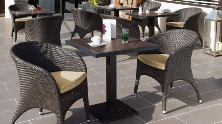 Преимущества барных стоек из дерева